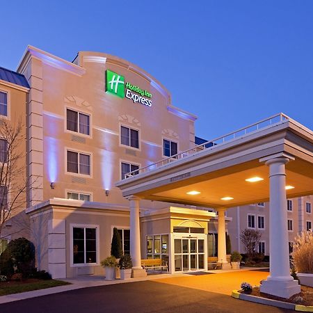 Holiday Inn Express Boston-Milford, An Ihg Hotel Zewnętrze zdjęcie