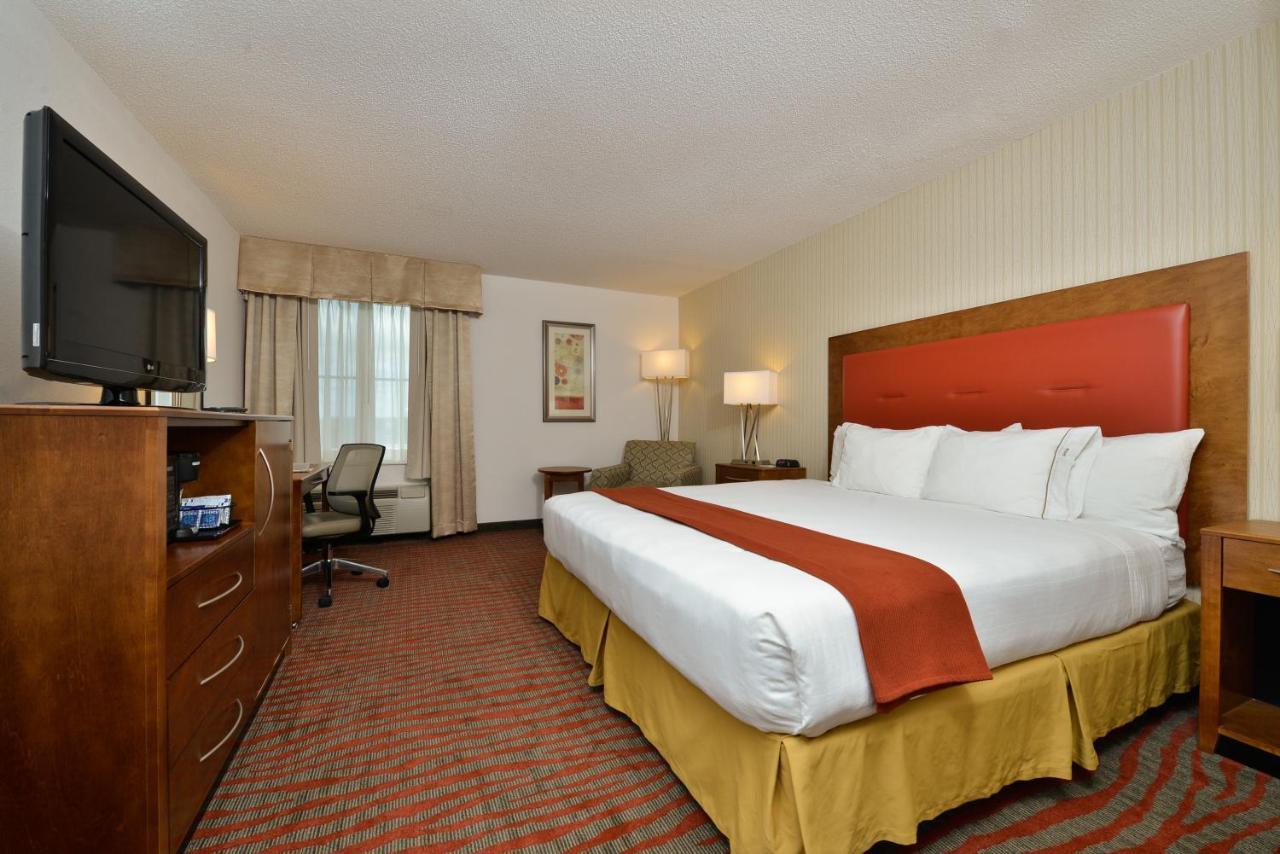 Holiday Inn Express Boston-Milford, An Ihg Hotel Zewnętrze zdjęcie