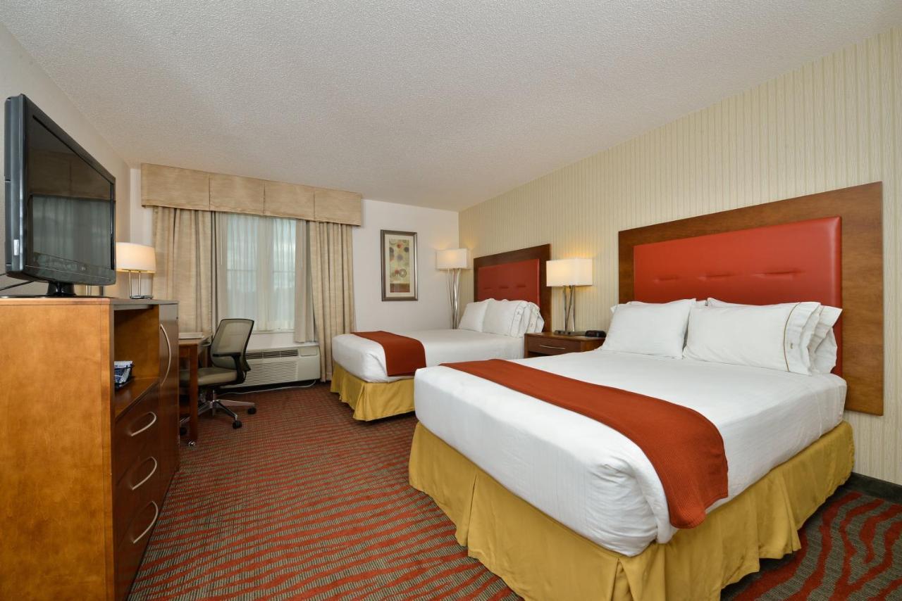 Holiday Inn Express Boston-Milford, An Ihg Hotel Zewnętrze zdjęcie