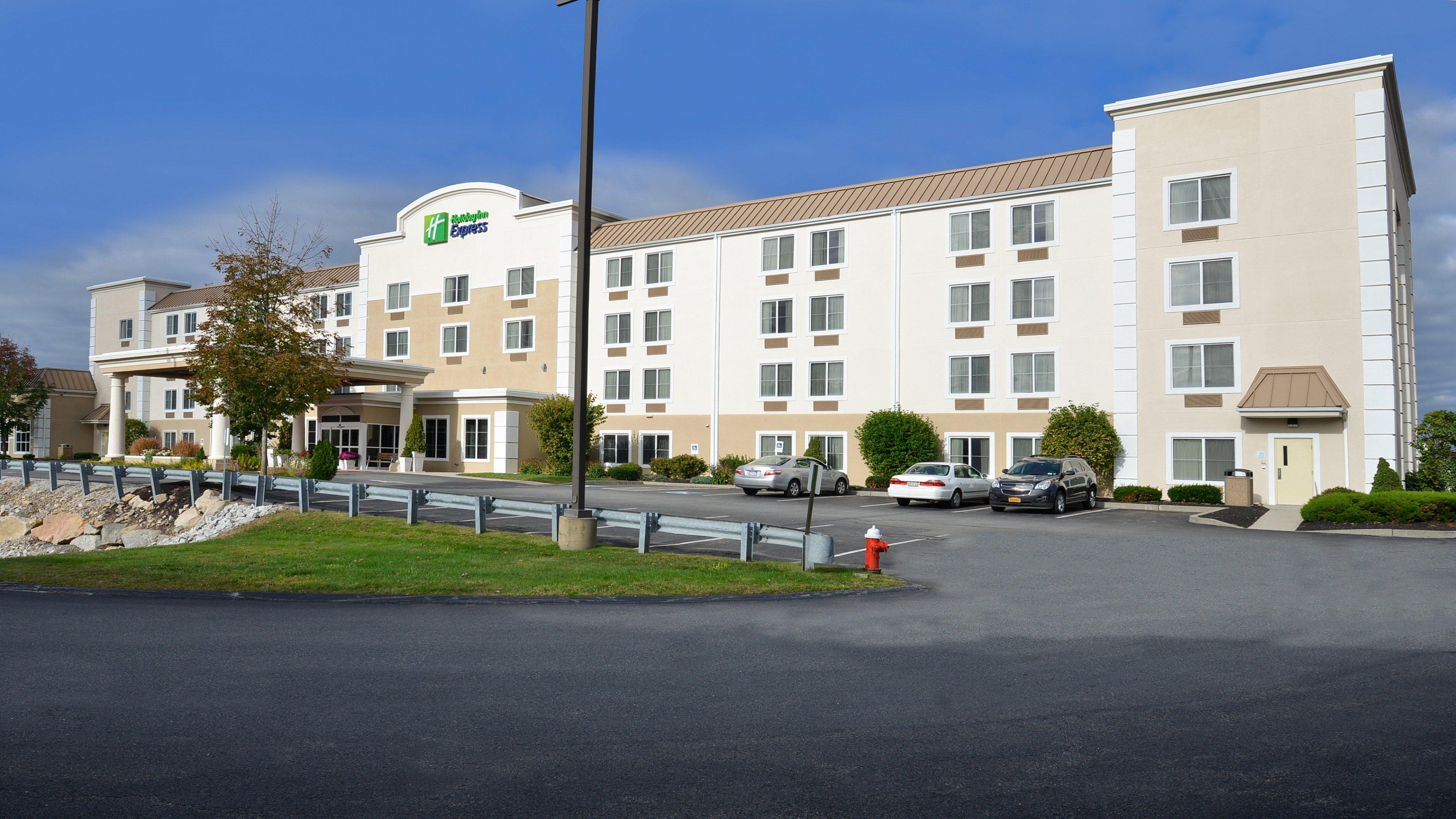 Holiday Inn Express Boston-Milford By Ihg Zewnętrze zdjęcie