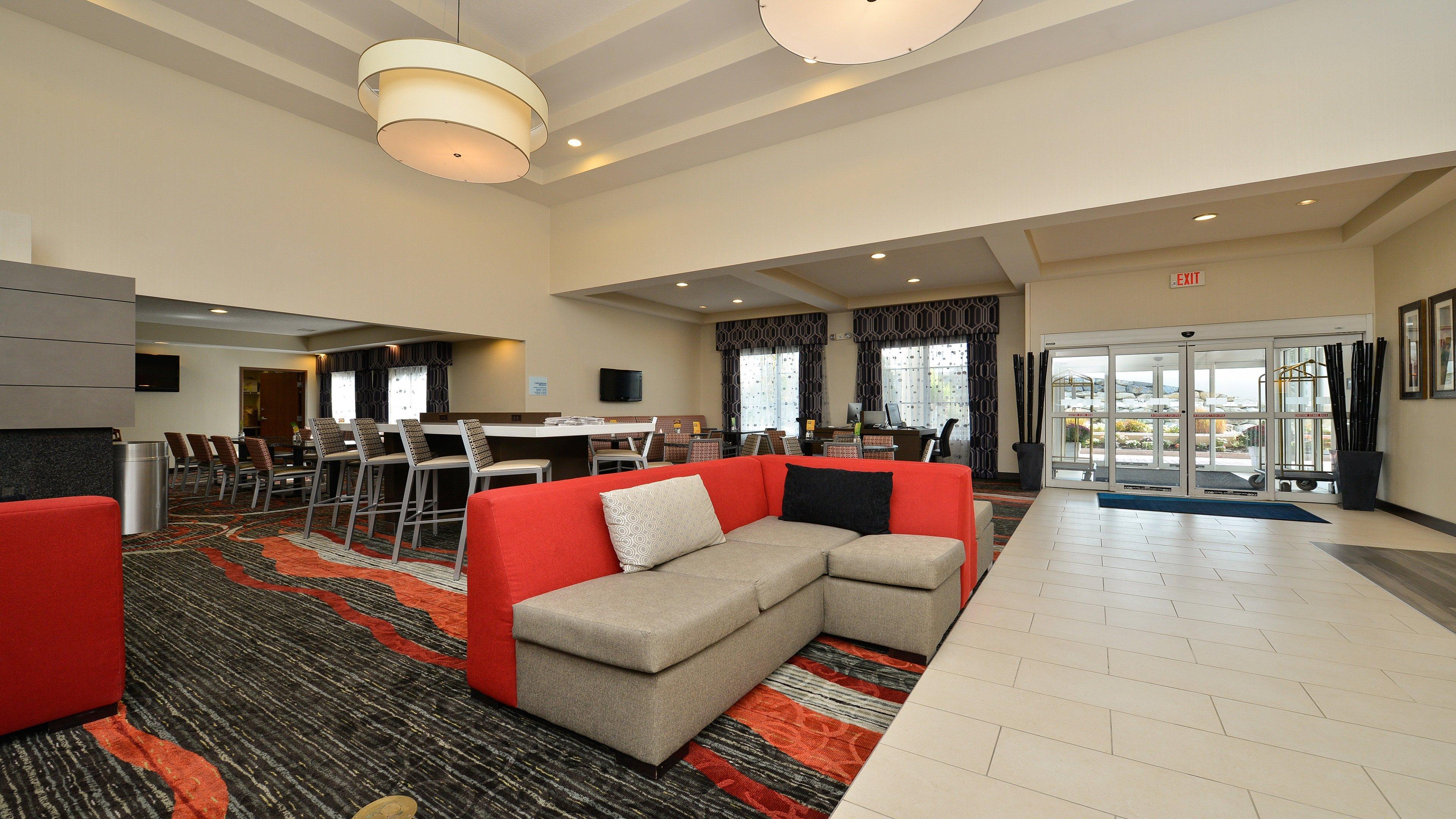 Holiday Inn Express Boston-Milford By Ihg Zewnętrze zdjęcie